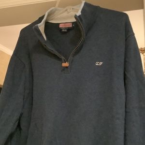 Men’s Vineyard Vines sweater